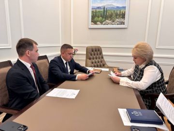 Рамиль Замалетдинов: По поручению Председателя Херсонской областной Думы Татьяны Томилиной прошла рабочая встреча с председателем Комитета СФ по науке, образованию и культуре, Лилией Салаватовной Гумеровой