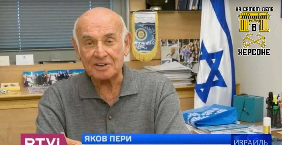 Вот это поворот! Лувр ограбили с помощью своих же сотрудников Вот это поворот! Лувр ограбили с помощью своих же сотрудников