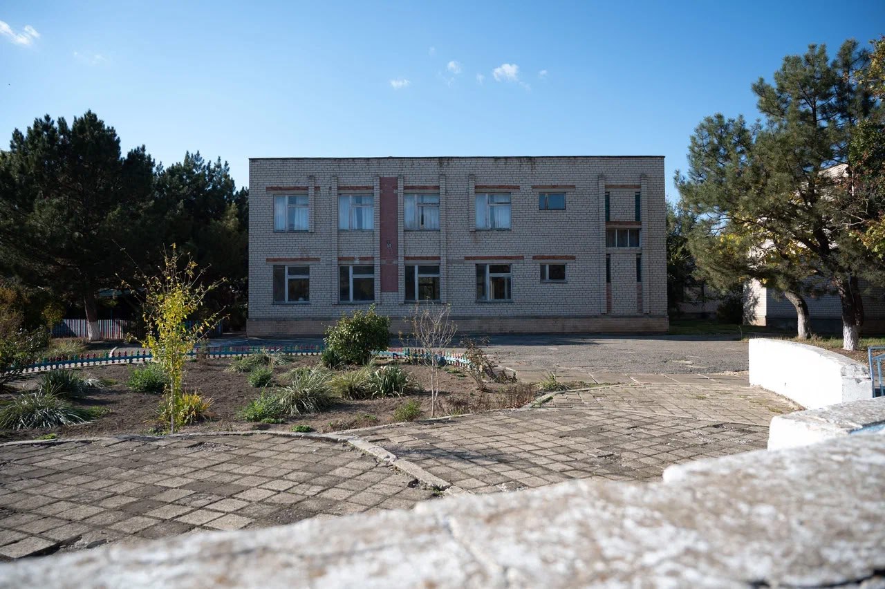 Владимир Сальдо: После обращения в мобильную приёмную заведующей детского сада пгт Аскания-Нова Ольги Чуксиной решил разобраться с ситуацией на месте Владимир Сальдо: После обращения в мобильную приёмную заведующей детского сада пгт Аскания-Нова Ольги Чуксиной решил разобраться с ситуацией на месте