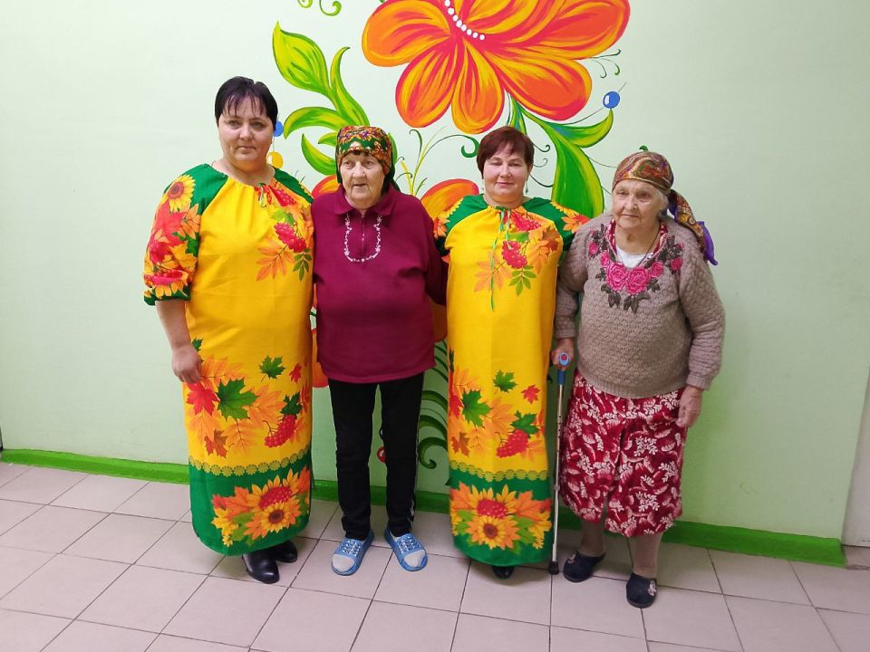 Подопечных Владимиро-Ильинского гериатрического пансионата поздравили с Днем дедушек и бабушек Подопечных Владимиро-Ильинского гериатрического пансионата поздравили с Днем дедушек и бабушек