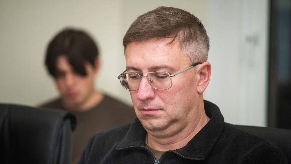 Владимир Сальдо провел совещание с рабочей группой по строительству жилья и медобъектов на Херсонщине Владимир Сальдо провел совещание с рабочей группой по строительству жилья и медобъектов на Херсонщине