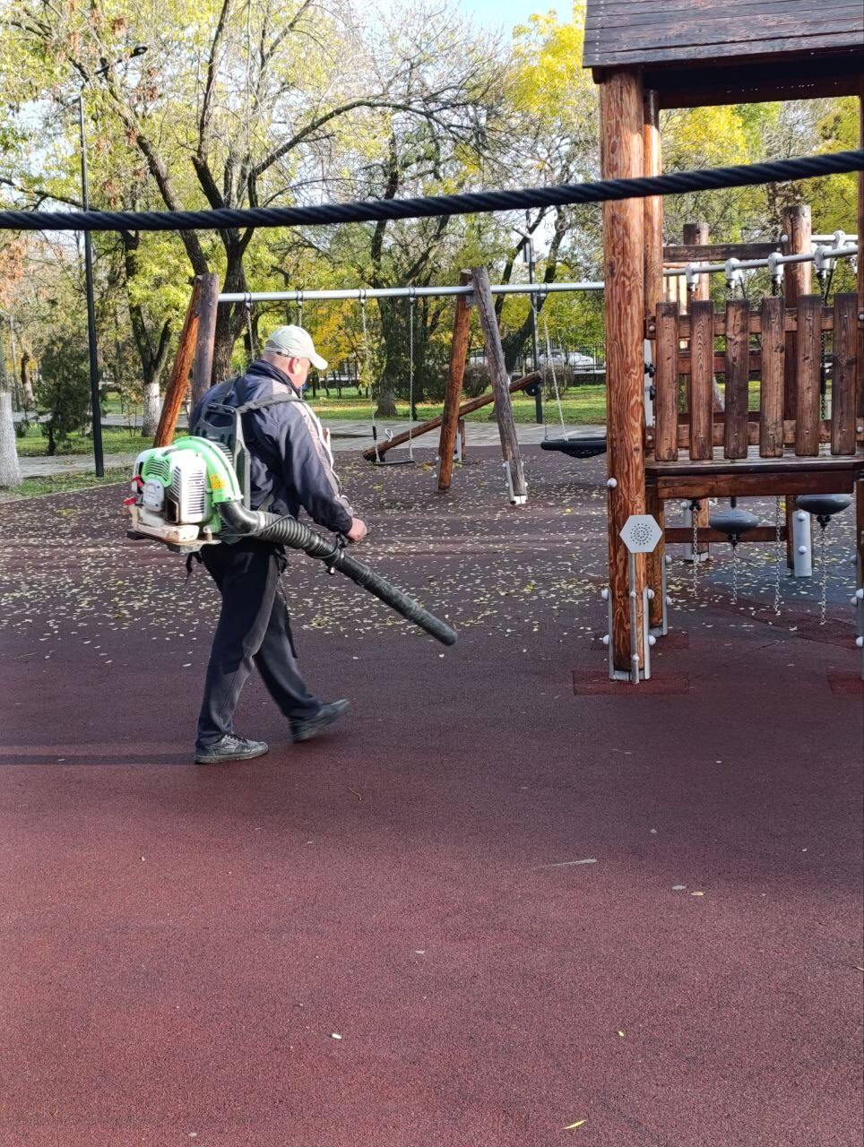 Коммунальные службы Генического округа благоустраивают населенные пункты Коммунальные службы Генического округа благоустраивают населенные пункты