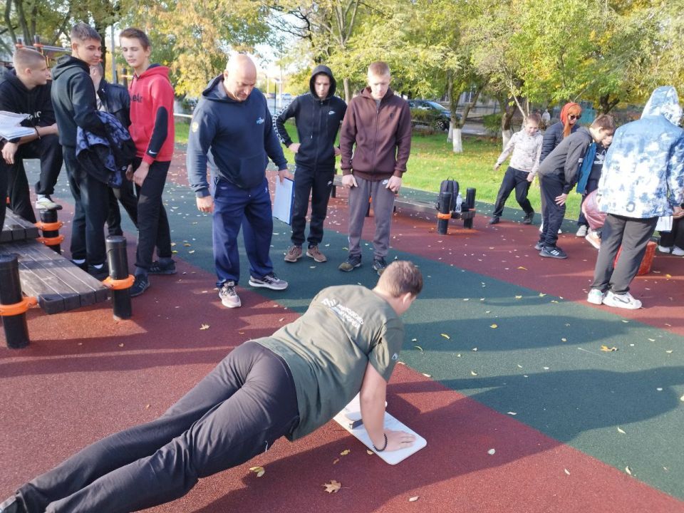 � ������� ������������ ���������� ����� ���������-������������� �����������, ��������� �������� � ���������������� ���� �����������