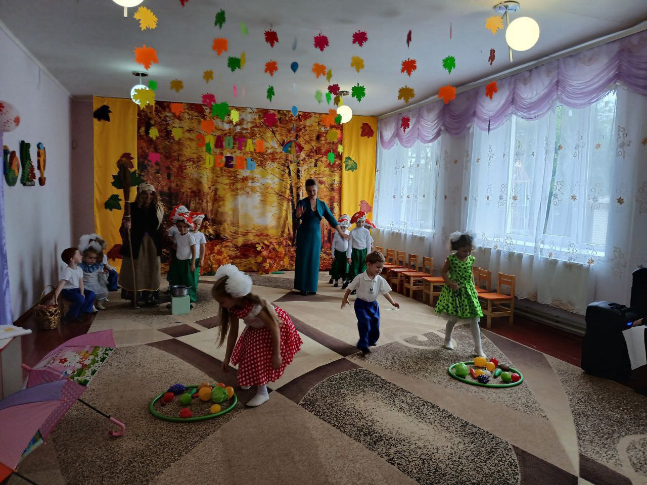 В Приморском детском саду «Золотая рыбка» отпраздновали Праздник осени В Приморском детском саду «Золотая рыбка» отпраздновали Праздник осени