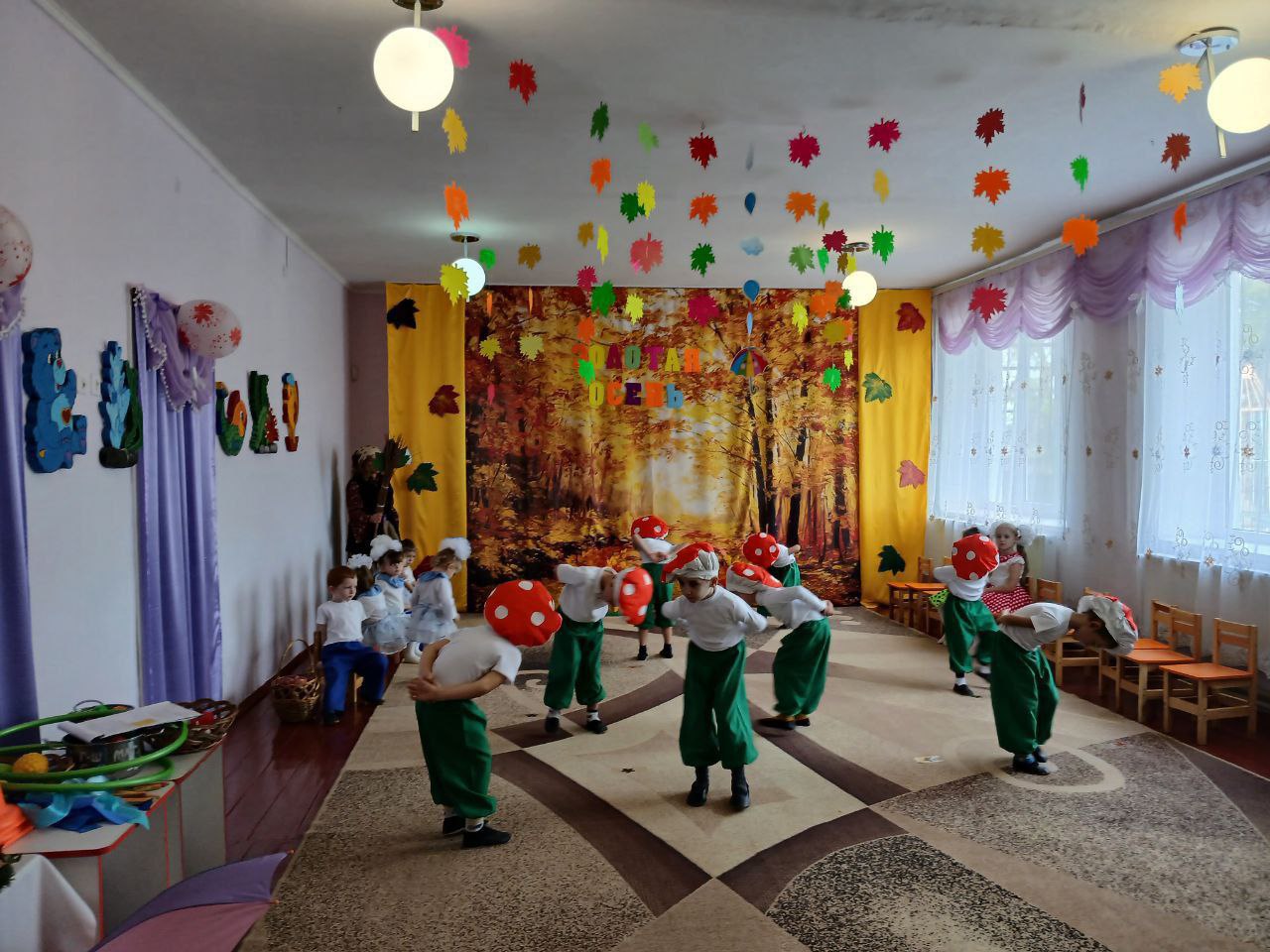 В Приморском детском саду «Золотая рыбка» отпраздновали Праздник осени В Приморском детском саду «Золотая рыбка» отпраздновали Праздник осени
