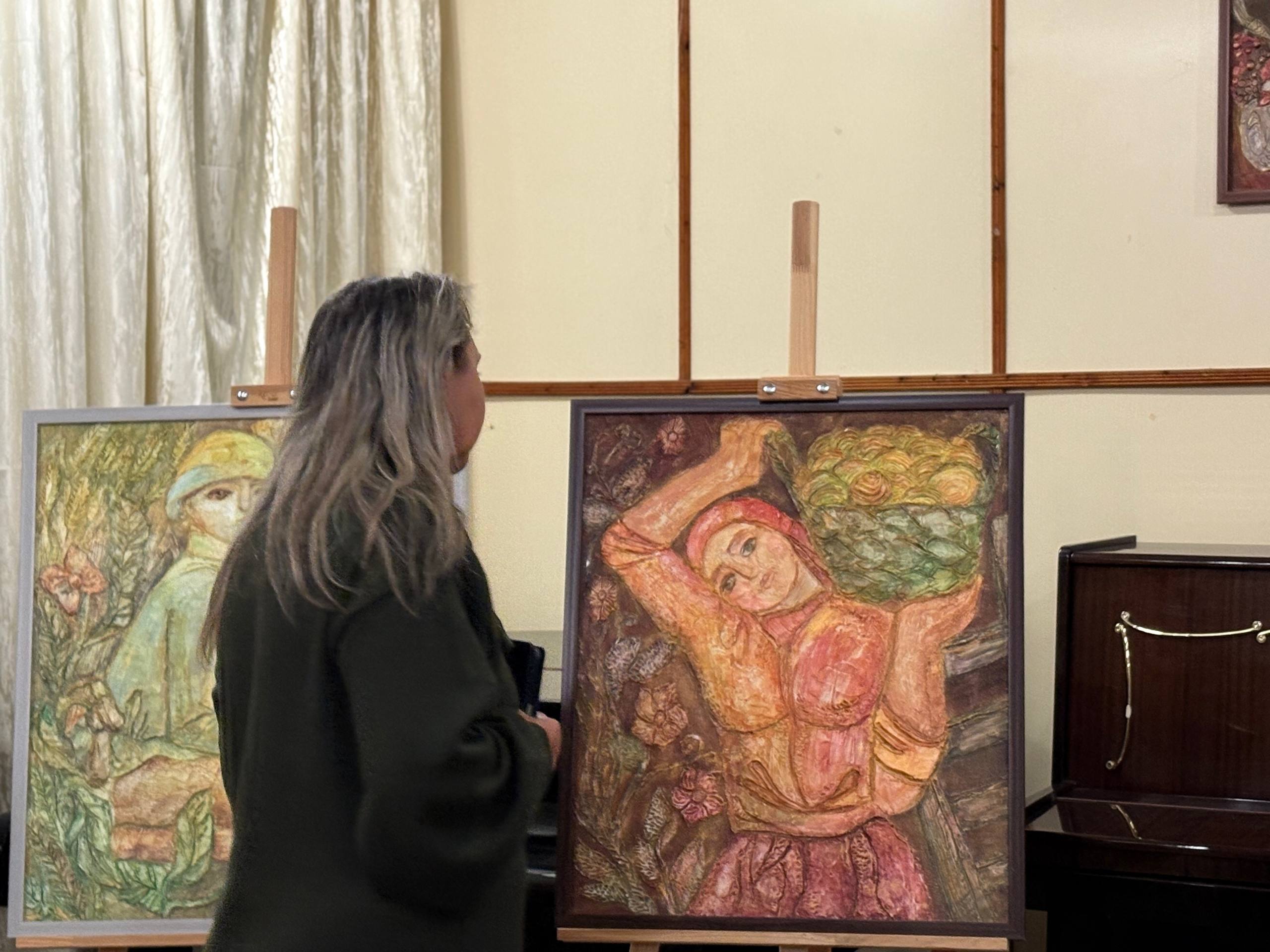 Владимир Оганесов: Коллеги, друзья, земляки!. Приглашаю Вас на художественную выставку, открывшуюся в нашем городе в преддверии Дня народного единства Владимир Оганесов: Коллеги, друзья, земляки!. Приглашаю Вас на художественную выставку, открывшуюся в нашем городе в преддверии Дня народного единства