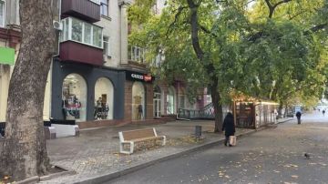 Повреждено производственное помещение агропромышленного холдинга в результате атаки БПЛА на Брянскую область, сообщил губернатор Богомаз