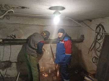 Рязанцы проводят ремонт отопления в детском саду в Хлебодаровке