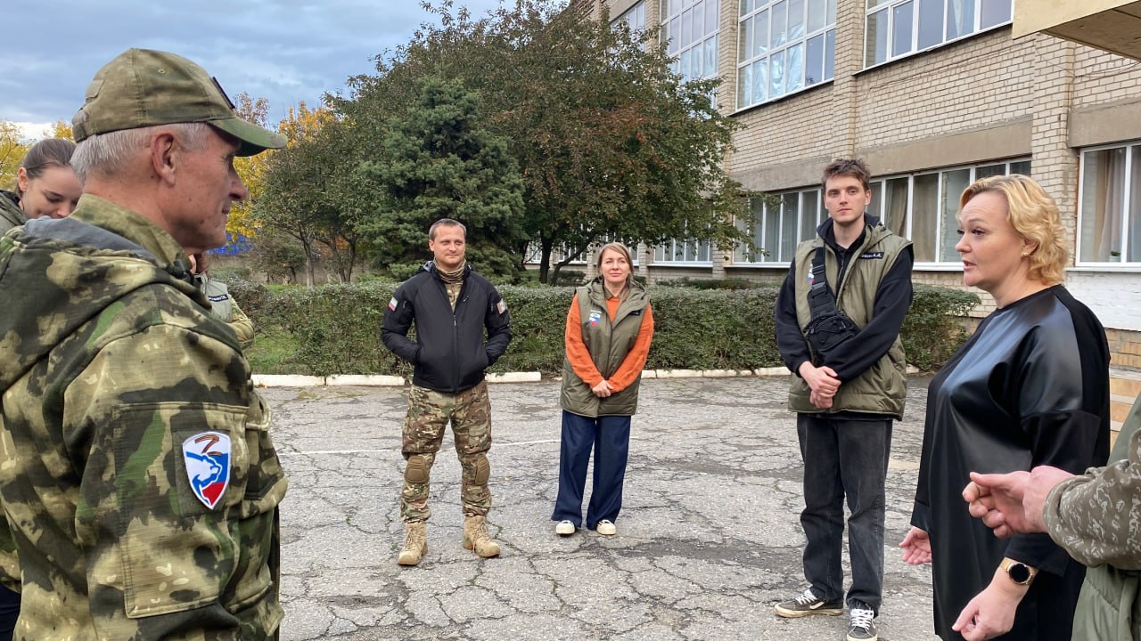 Кубанские единороссы доставили 8 тонн гуманитарной помощи жителям Херсонской области Кубанские единороссы доставили 8 тонн гуманитарной помощи жителям Херсонской области