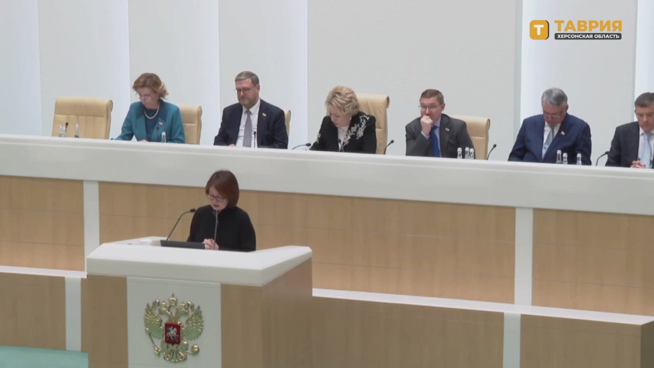 В Донбассе и Новороссии полноценно работают все элементы банковской инфраструктуры, заявила Эльвира Набиуллина