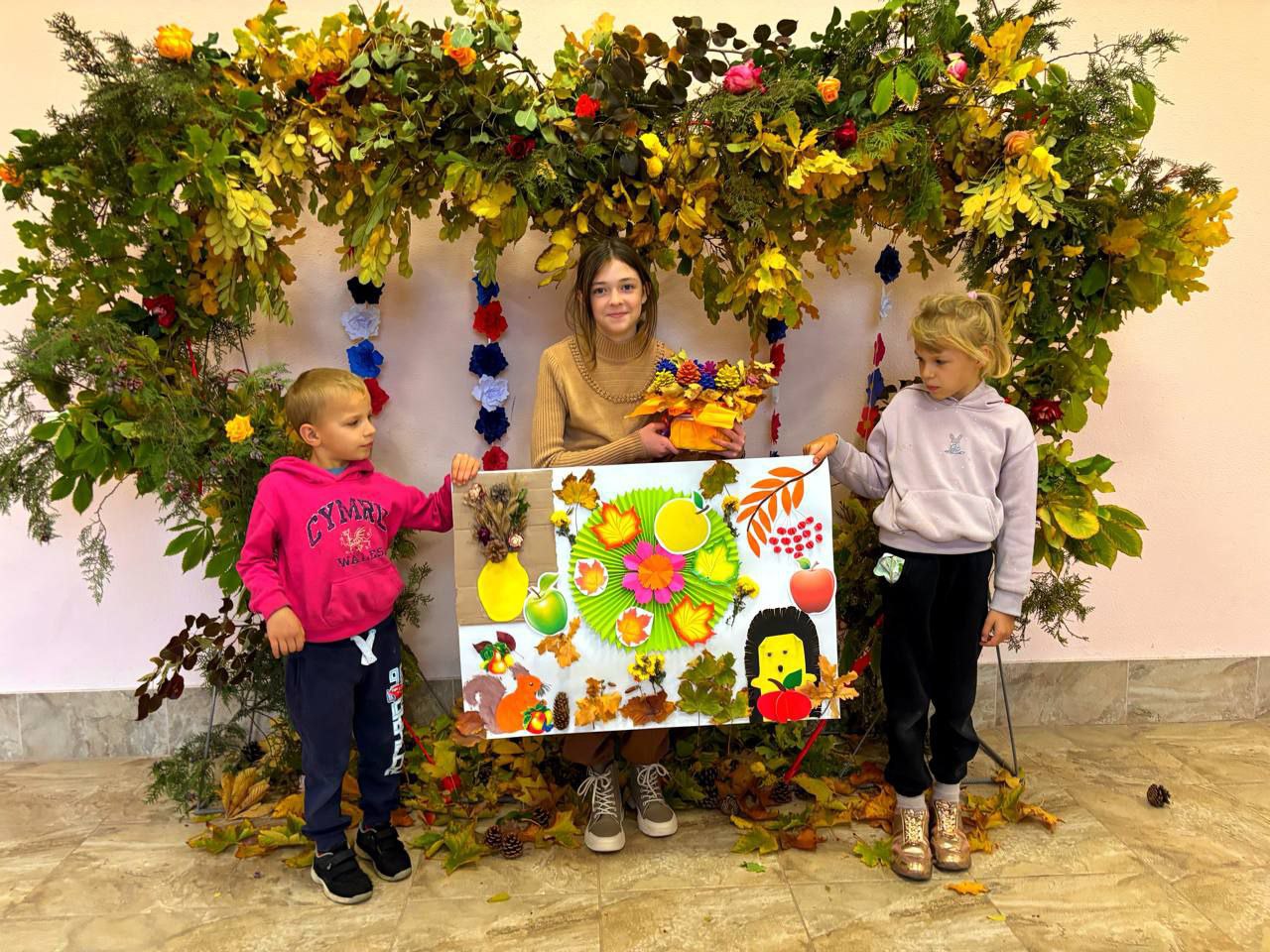 В Каменском сельском клубе ко Дню бабушек и дедушек прошла развлекательная конкурсная программа «Золотая осень» В Каменском сельском клубе ко Дню бабушек и дедушек прошла развлекательная конкурсная программа «Золотая осень»