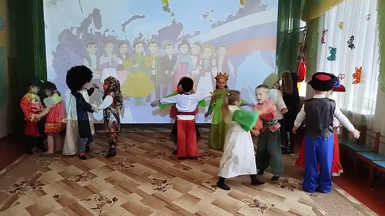 «Россия, мы дети твои!»: в Скадовском детсаду прошел праздник в честь Дня единства