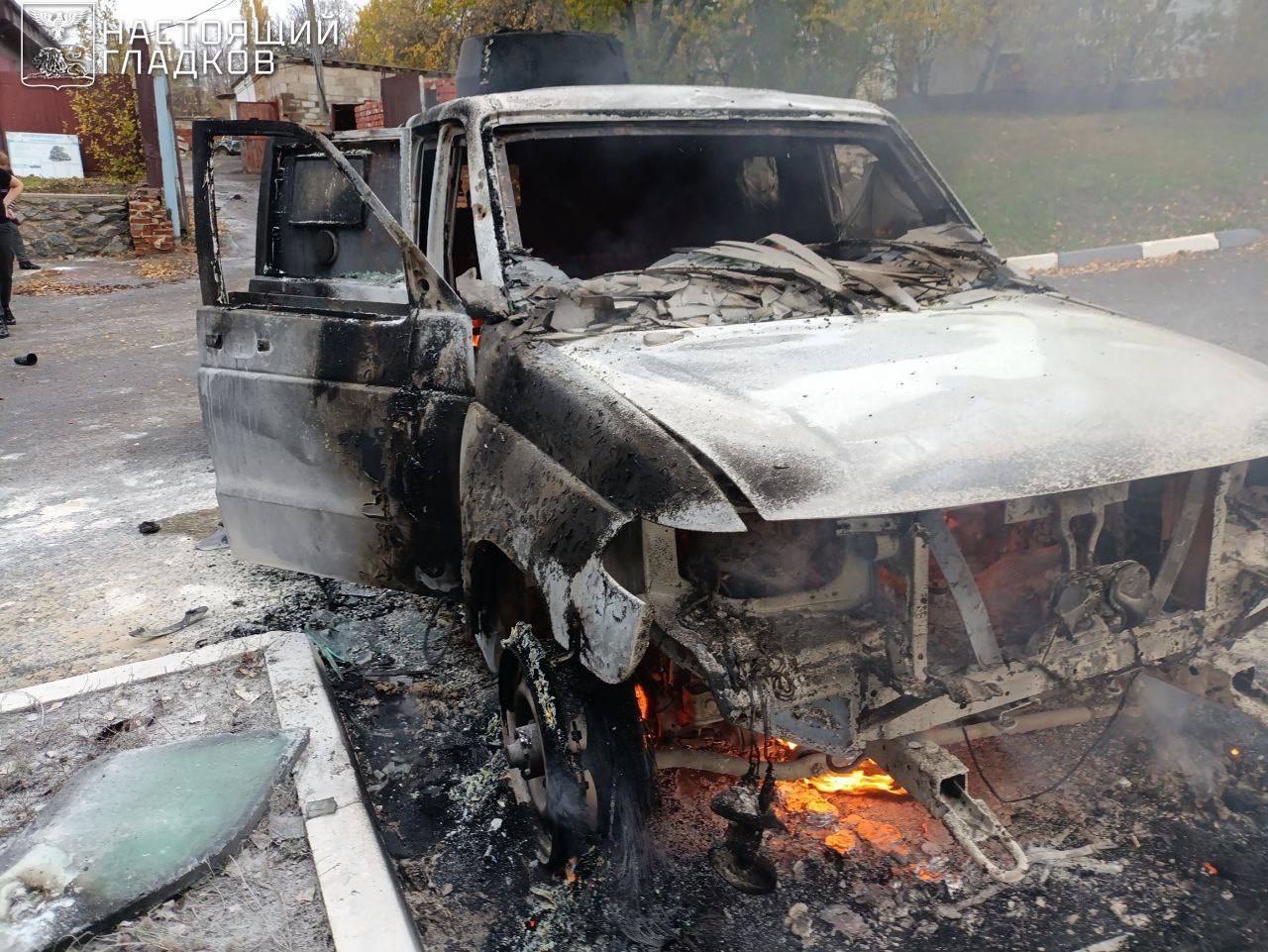 Дрон ВСУ целенаправленно гнался за машиной главы Белгородского района Татьяны Кругляковой, перед ударом она и водитель успели покинуть автомобиль, рассказал Гладков