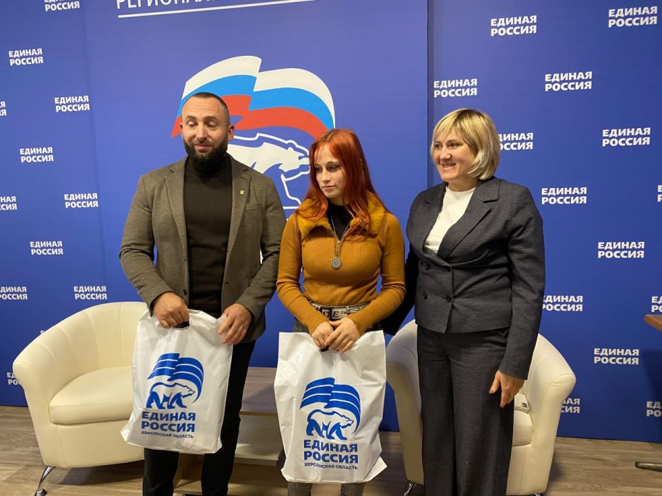 Владимир Сальдо: Наши волонтёры отправились в лагерь «Курский рубеж», чтобы помочь курянам восстановить дома после обстрелов Владимир Сальдо: Наши волонтёры отправились в лагерь «Курский рубеж», чтобы помочь курянам восстановить дома после обстрелов