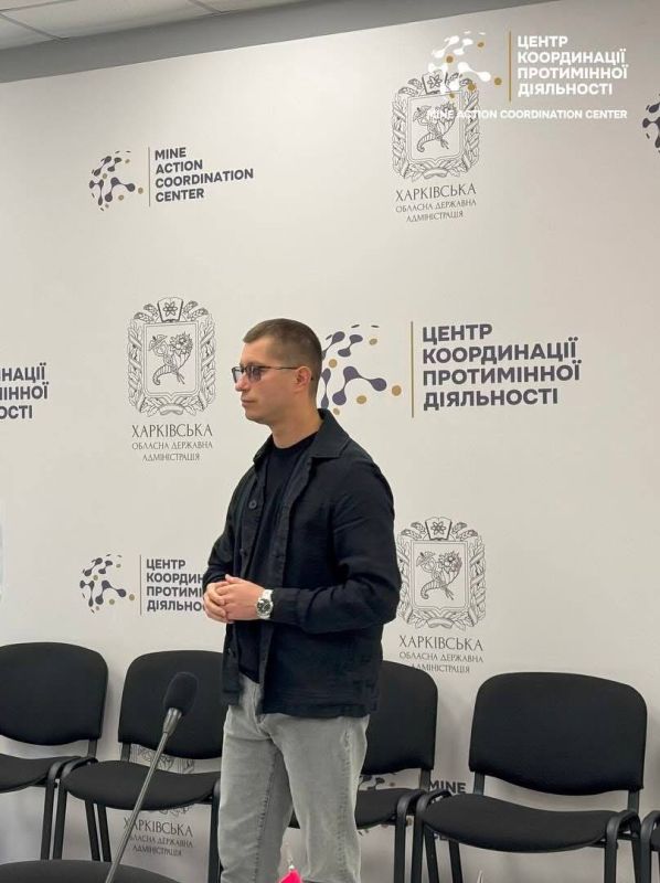 Фермеры Харьковской области жалуются, что разминирование полей своими силами стоит очень дорого, а «решить» вопрос о разминировании за счет государства возможно только через ответственное лицо - Даниила Кислого Фермеры Харьковской области жалуются, что разминирование полей своими силами стоит очень дорого, а «решить» вопрос о разминировании за счет государства возможно только через ответственное лицо - Даниила Кислого