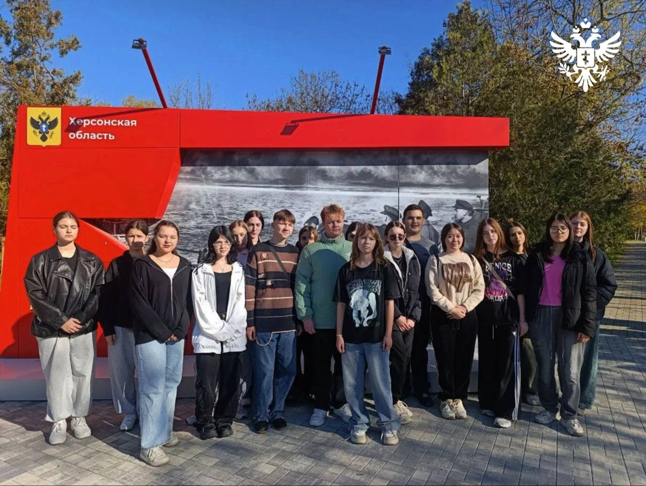 В Геническе почтили память воинов-освободителей В Геническе почтили память воинов-освободителей