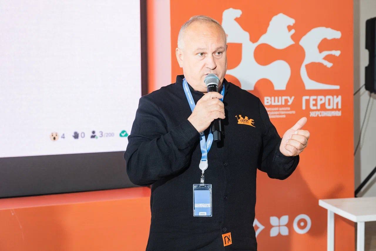 Защищал от ВСУ, а теперь налаживает мирную жизнь: Боец СВО из Подмосковья остался в Херсонской области, победив в кадровом конкурсе