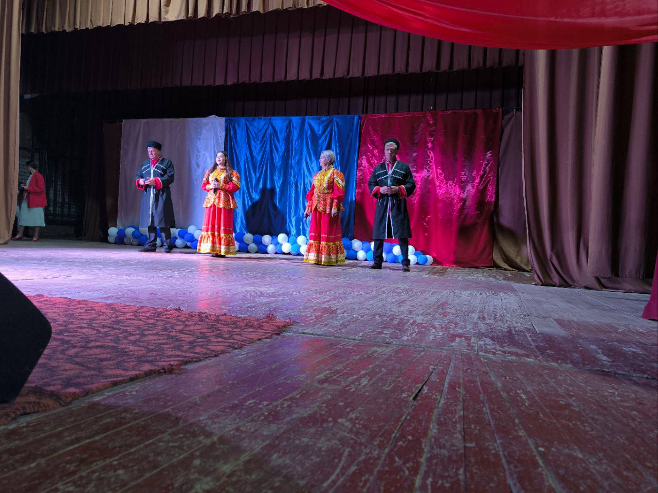 Концерт Херсонской областной филармонии в Ивановке ко Дню народного единства! Концерт Херсонской областной филармонии в Ивановке ко Дню народного единства!