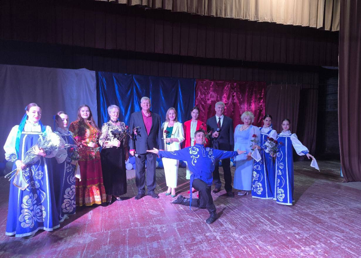 В Ивановке состоялся концерт в преддверии Дня народного единства В Ивановке состоялся концерт в преддверии Дня народного единства