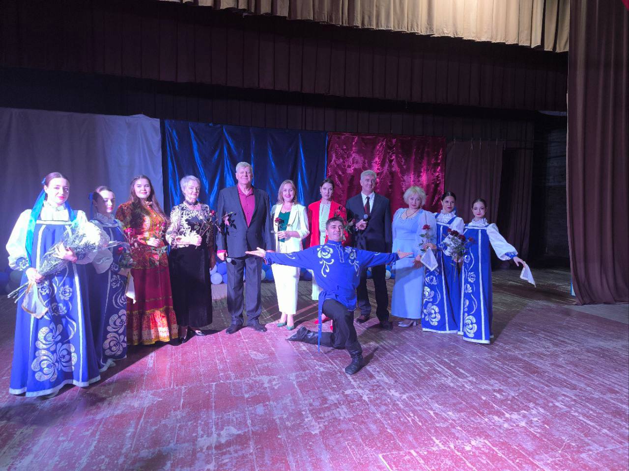 Концерт Херсонской областной филармонии в Ивановке ко Дню народного единства! Концерт Херсонской областной филармонии в Ивановке ко Дню народного единства!