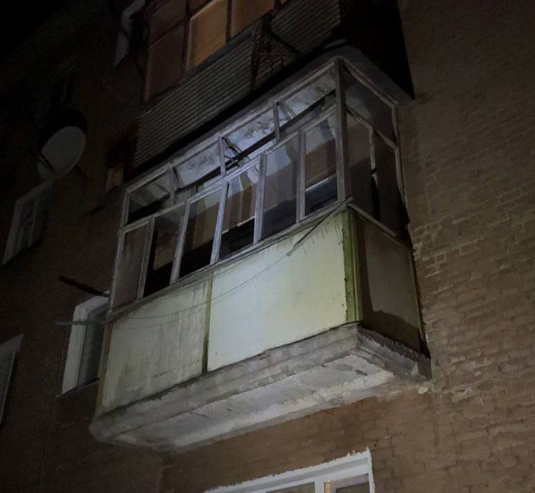 В Чернигове в результате атаки БПЛА повреждён объект критической инфраструктуры, сообщают местные паблики В Чернигове в результате атаки БПЛА повреждён объект критической инфраструктуры, сообщают местные паблики