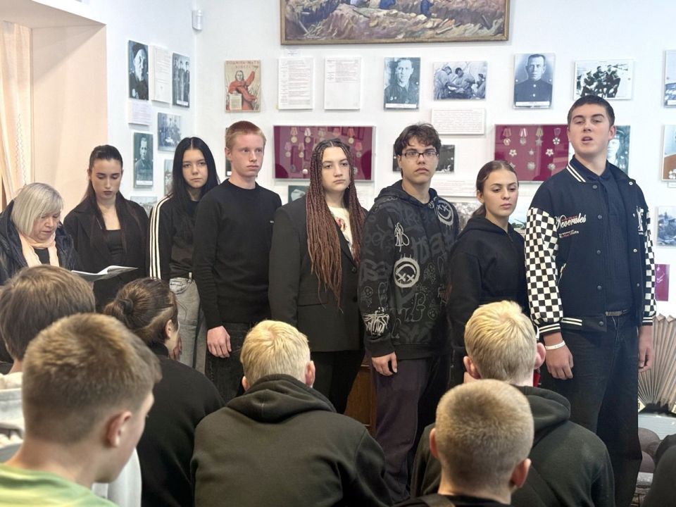 «Честь и слава героям-освободителям!»: в Геническе прошел урок мужества «Честь и слава героям-освободителям!»: в Геническе прошел урок мужества