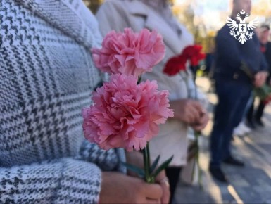 В Геническе почтили память воинов-освободителей