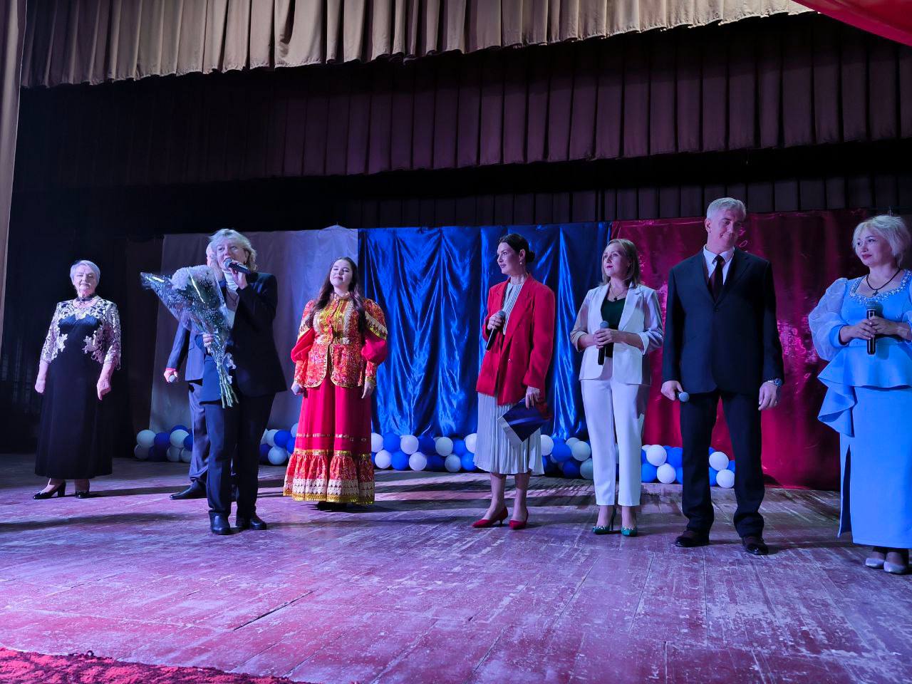 Концерт Херсонской областной филармонии в Ивановке ко Дню народного единства! Концерт Херсонской областной филармонии в Ивановке ко Дню народного единства!