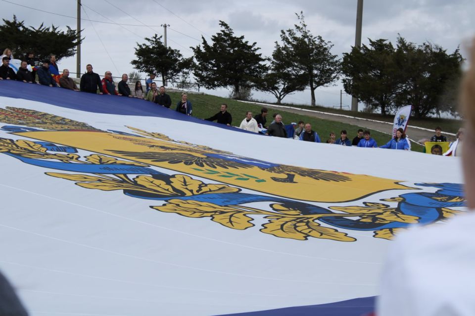 � ���������� ������� ���������� 880-�������� ���� � ����� ������������ ��� ��������� ��������