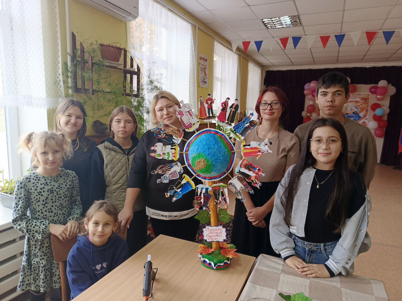 «Планета дружбы народов»: в Николаевке прошел творческий час