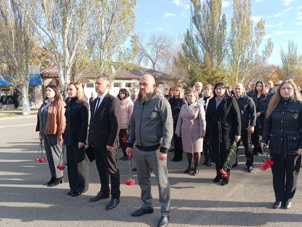 Новотроицкий район отмечает священную дату — 82-ю годовщину освобождения от немецко-фашистских захватчиков! Новотроицкий район отмечает священную дату — 82-ю годовщину освобождения от немецко-фашистских захватчиков!