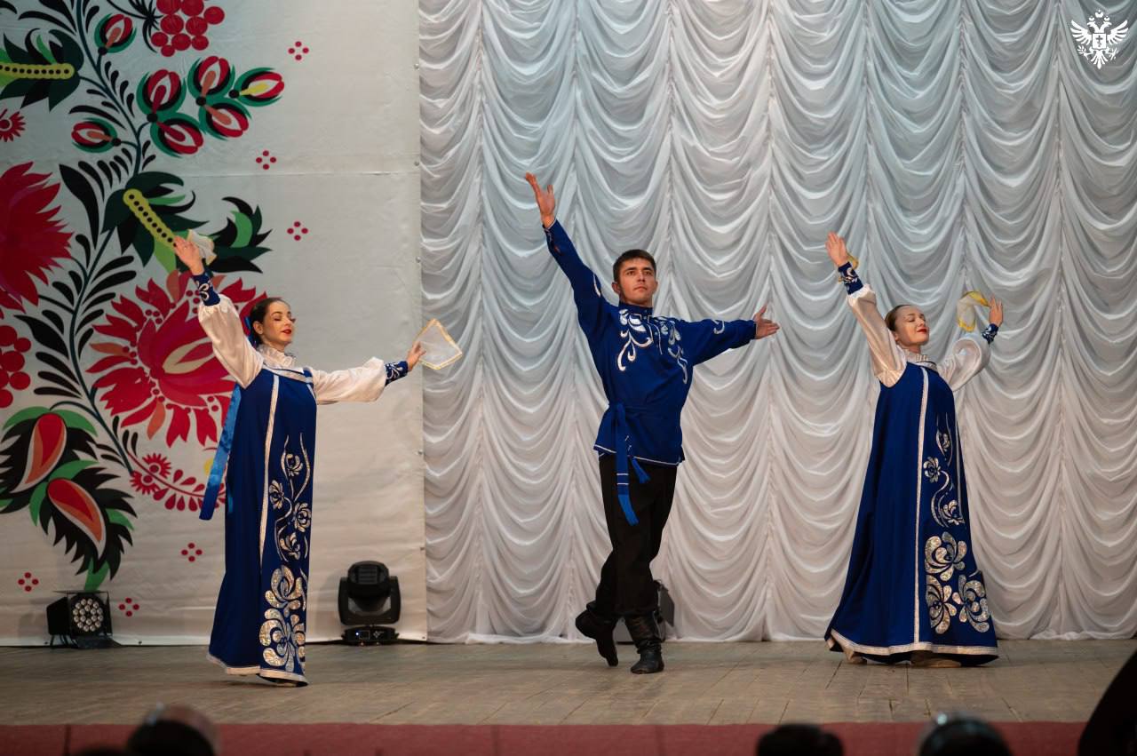 В Новотроицком лучшие аграрии региона получили награды от Губернатора В Новотроицком лучшие аграрии региона получили награды от Губернатора