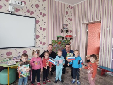 Рязанцы передали гуманитарную помощь в Павловский ясли-сад