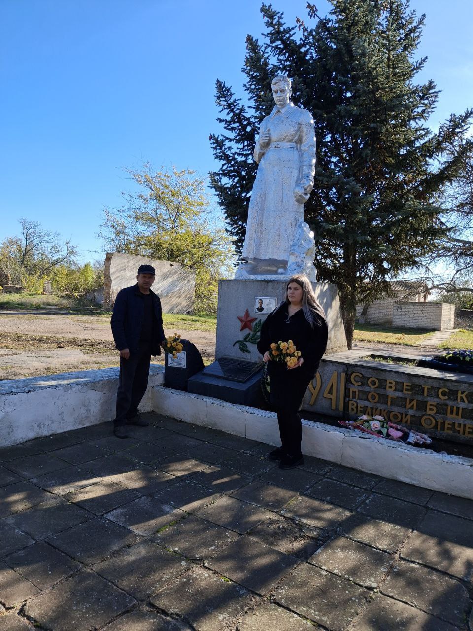В Новотроицком муниципальном округе прошли памятные мероприятия, посвящённые 82-й годовщине освобождения Новотроицкого района и от немецко-фашистских захватчиков В Новотроицком муниципальном округе прошли памятные мероприятия, посвящённые 82-й годовщине освобождения Новотроицкого района и от немецко-фашистских захватчиков