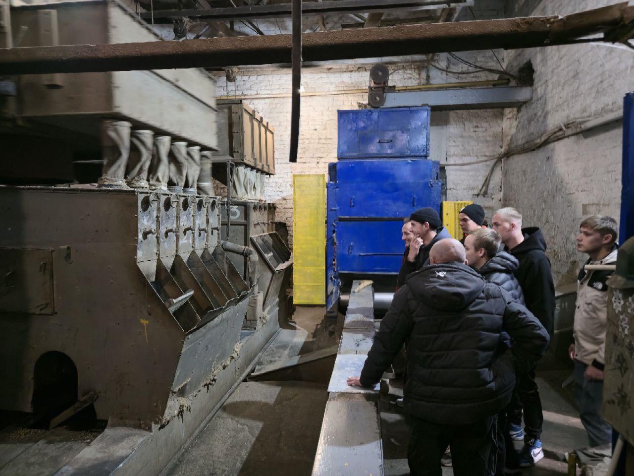 Студенты посетили Нижнесерогозский МПЗ в рамках Дня инженера Студенты посетили Нижнесерогозский МПЗ в рамках Дня инженера