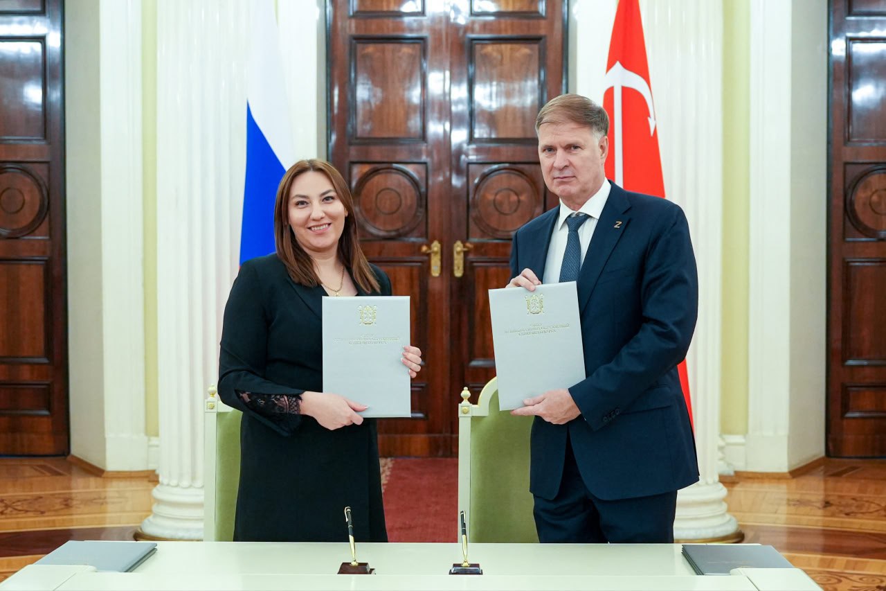 Советы муниципальных образований Херсонской области и Санкт-Петербурга подписали соглашение о сотрудничестве