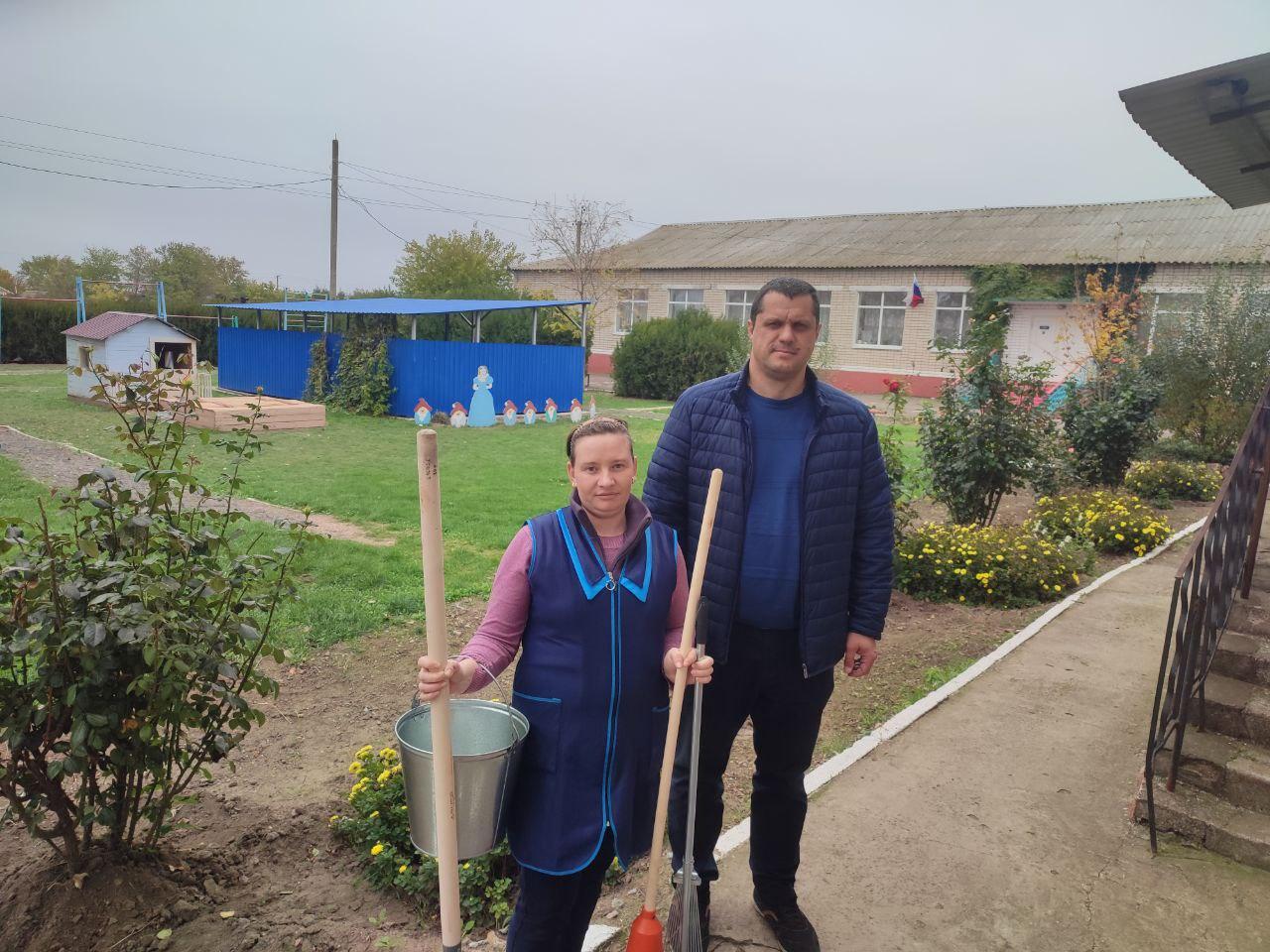 Рязанцы передали гуманитарную помощь в Павловский ясли-сад Рязанцы передали гуманитарную помощь в Павловский ясли-сад