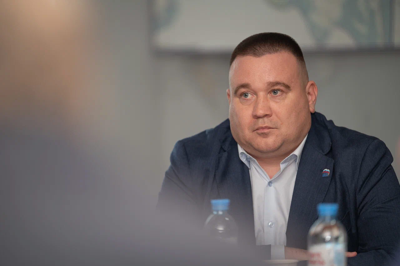 Владимир Сальдо: В Новотроицком провёл рабочее совещание с главами муниципальных округов Владимир Сальдо: В Новотроицком провёл рабочее совещание с главами муниципальных округов