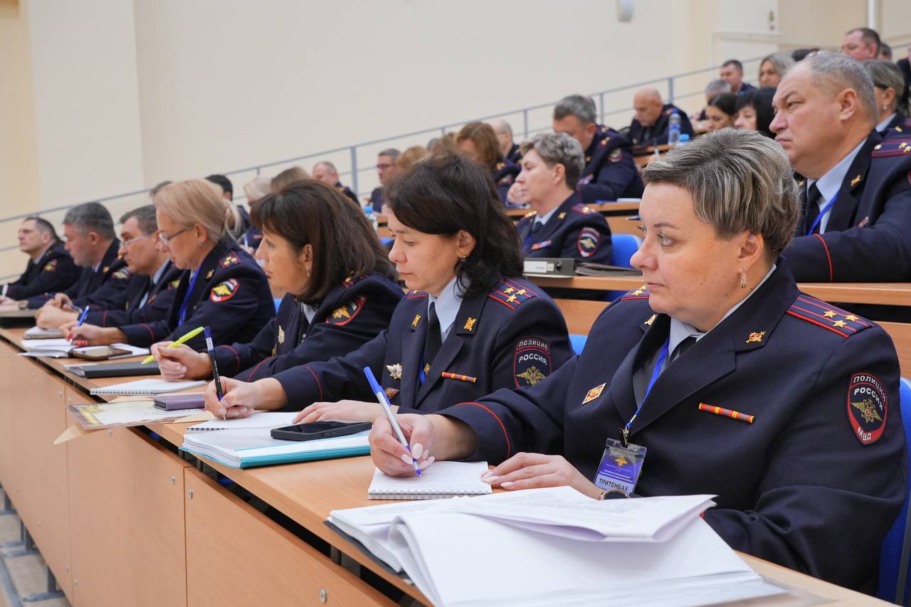 В Москве завершилось совещание-семинар по актуальным вопросам миграции В Москве завершилось совещание-семинар по актуальным вопросам миграции