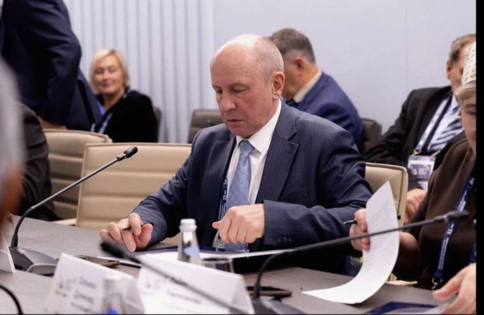 Сила мнения: объединяемся для подготовки лидеров! Сила мнения: объединяемся для подготовки лидеров!
