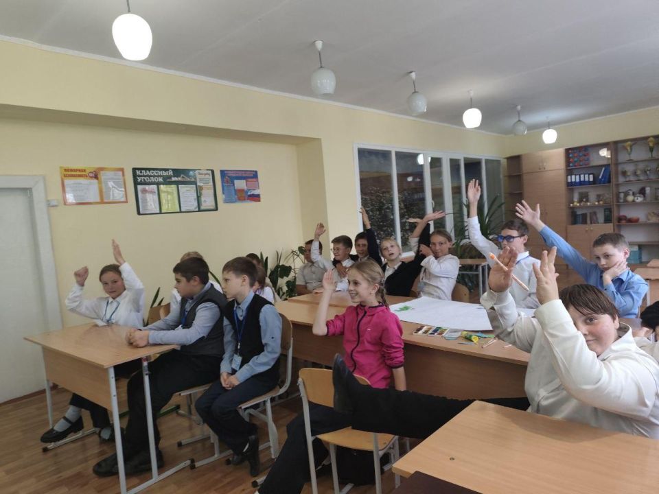 В Приморской школе прошел экологический урок ко Дню защиты животных В Приморской школе прошел экологический урок ко Дню защиты животных