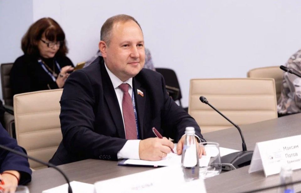 Сила мнения: объединяемся для подготовки лидеров! Сила мнения: объединяемся для подготовки лидеров!