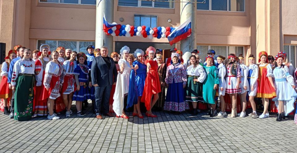В Нижних Серогозах прошёл праздник «Хоровод Дружбы» в честь Дня единства В Нижних Серогозах прошёл праздник «Хоровод Дружбы» в честь Дня единства