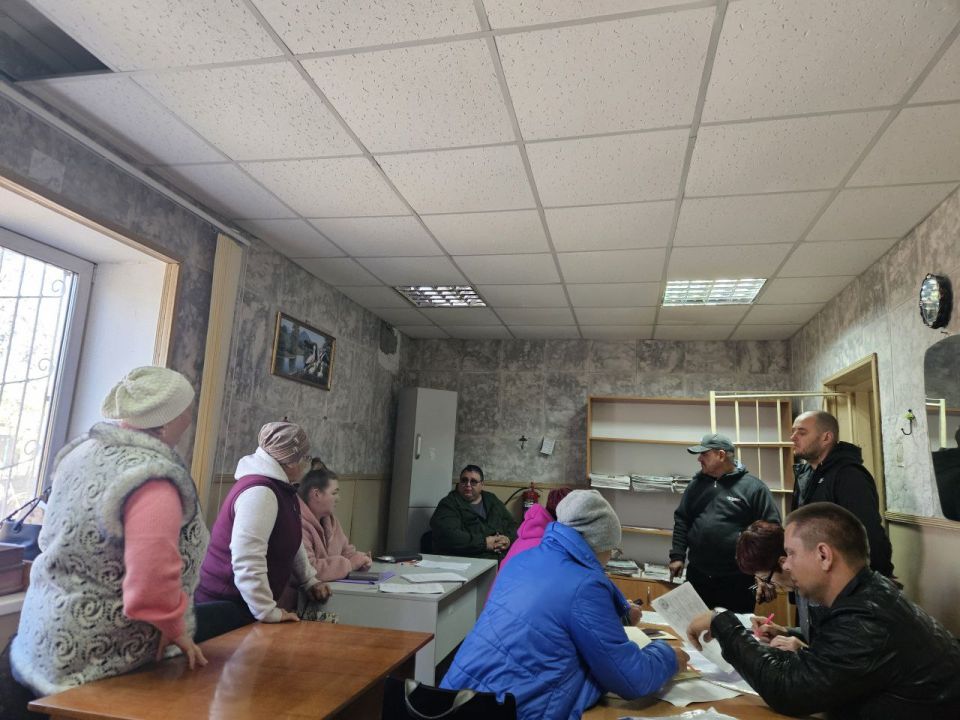В селе Шевченко состоялся выездной прием граждан от "Единой России"! В селе Шевченко состоялся выездной прием граждан от "Единой России"!