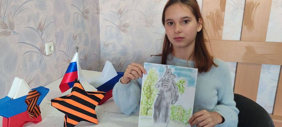 День 105-летия Каховского плацдарма и День памятника «Девушка в шинели» День 105-летия Каховского плацдарма и День памятника «Девушка в шинели»