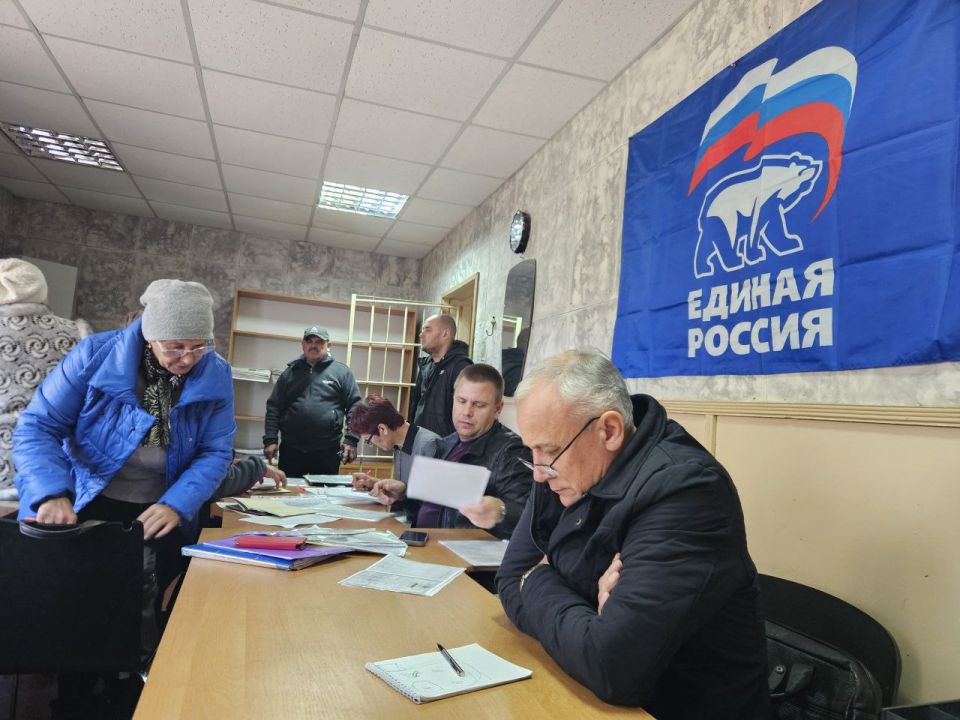 В селе Шевченко состоялся выездной прием граждан от "Единой России"! В селе Шевченко состоялся выездной прием граждан от "Единой России"!