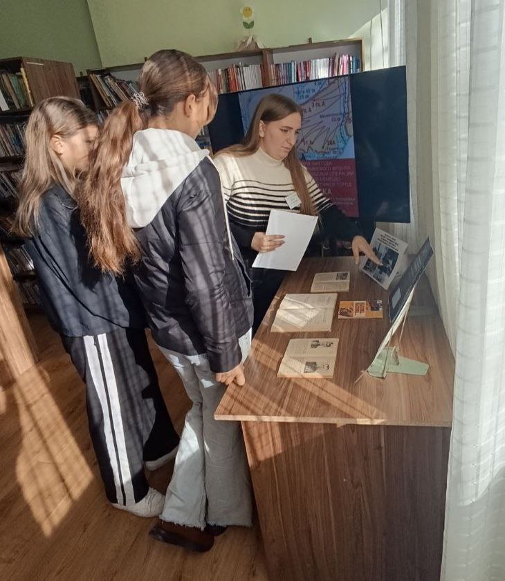 В учреждениях культуры Каховского округа прошли памятные мероприятия, посвященные Дню освобождения Каховки и округа от немецко-фашистских захватчиков В учреждениях культуры Каховского округа прошли памятные мероприятия, посвященные Дню освобождения Каховки и округа от немецко-фашистских захватчиков