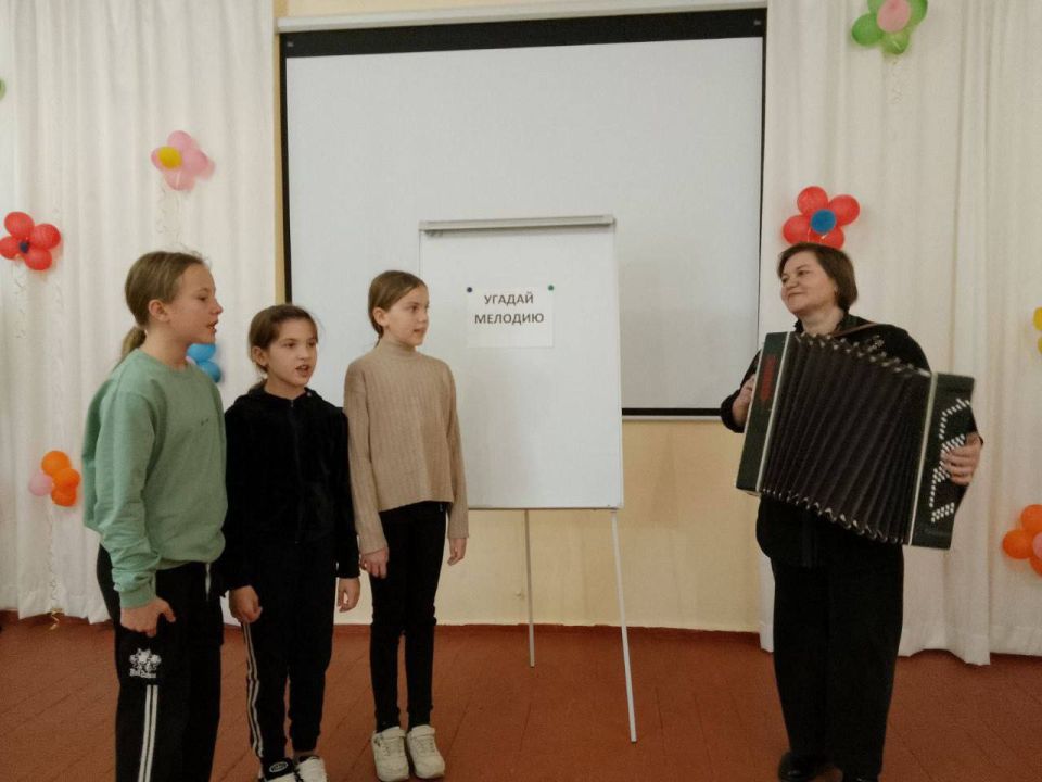 В Приморской школе прошла квест-игра «Театральное путешествие» В Приморской школе прошла квест-игра «Театральное путешествие»