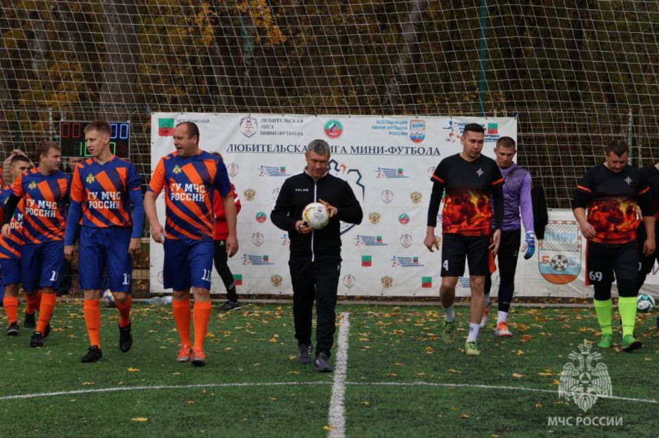 В атмосфере спорта, дружбы и гордости за нашу великую Родину В атмосфере спорта, дружбы и гордости за нашу великую Родину