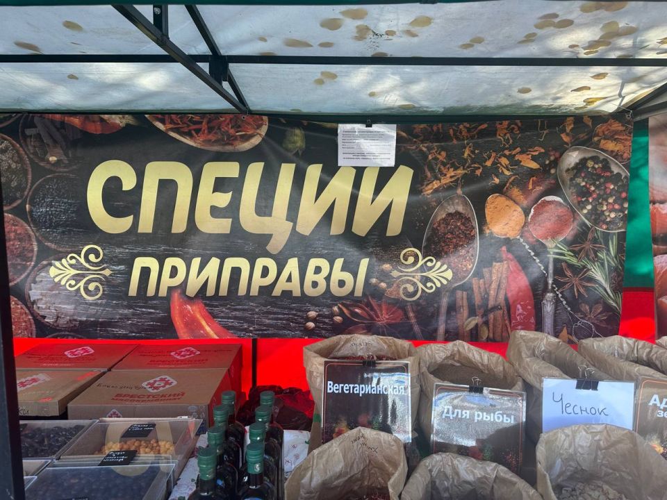 Приглашаем жителей и гостей города на всероссийскую ярмарку “Содружество”! Приглашаем жителей и гостей города на всероссийскую ярмарку “Содружество”!